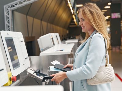 Modern Technology-The Future of Enhancing Passenger Experience at Airports (002)
